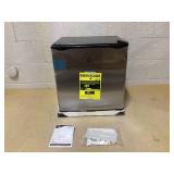 HOMCOM 1.1 Cu.Ft Countertop Mini Freezer, Compact Upright Freezer with Removable Shelves, Silver (Transit Damage)