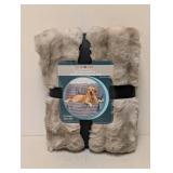 NEW BRENTWOOF WATERPROOF PET BLANKET AND FURNITURE PROTECTOR