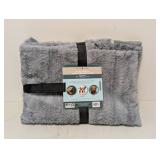 NEW BRENTWOOF WATERPROOF PET BLANKET AND FURNITURE PROTECTOR (GRAY)