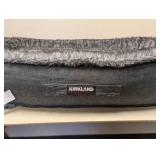 NEW KIRKLAND SIGNATURE CUDDLER PET BED (GRAY)