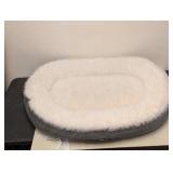 NEW KIRKLAND SIGNATURE CUDDLER PET BED (GRAY/CREAM)