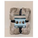 NEW BRENTWOOF WATERPROOF PET BLANKET AND FURNITURE PROTECTOR