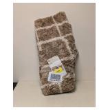 THRESHOLD AREA RUG (TAN/WHITE GRID)