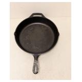 LODGE CAST IRON SKILLET