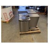 MIXED LOT OF GARBAGE CANS