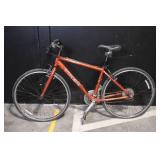 Trek 7.5 FX Hybrid Bicycle with Shimano Alivio 17.5in Frame