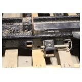 Heavy-Duty Vehicle Wheel Lift with Draw-Tite Hitch and Hydraulic Jack