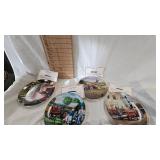 Lot of 4 IH Collector Plates