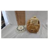 McCoy Seeping Bear w/Beehive Coookie Jar