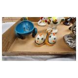 Chicken Theme S/P, Toothpick Holder, Figurines, Tin Toy with Wagain