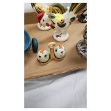 Chicken Theme S/P, Toothpick Holder, Figurines, Tin Toy with Wagain