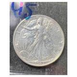 1945 US WALKING LIBERTY HALF DOLLAR