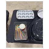 Kitchen Cookware & Bakeware Lot