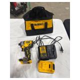 DeWalt 20V Impact Driver Kit