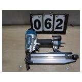 Makita Medium Crown Stapler - Pneumatic