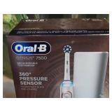 Oral B Genius 7500 360° Pressure Sensor (in original packaging)