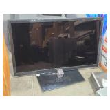 Samsung Flatscreen TV 46UC6300 with Stand and Power Cord
