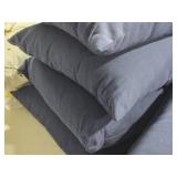 Lot of (4) 15" Throw Pillows