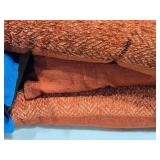 Lot of (4) 16" Zigzag pattern Cushions - Columbia by Missoni Home