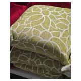 Lot of (3) 16" Floral pattern Textured Fabric Throw Pillows