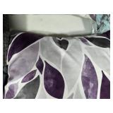 Lot of (1) 15" Floral Leaf pattern Throw Pillow