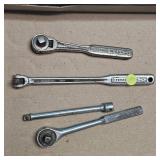 Lot of 3 Rachets and extensions