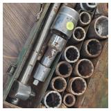 30 Piece 3/4 Drive Socket Set w/ratchet and Breaker Bar