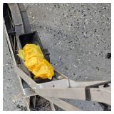 Walk Behine See Planter w/Plates