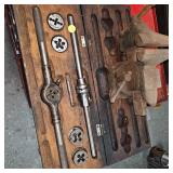 Tap and Die Set, Belt Buckle, 4"Vise