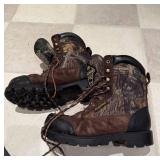 Size 8.5 Mens Insulated Boots