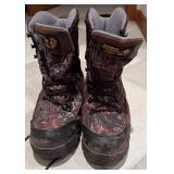 Size 8.5 Mens Insulated Boots
