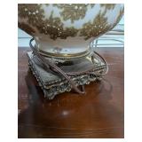 Vintage Mid-Century Ceramic Table Lamp w/ Gold Gilt Floral & Ornate Base