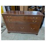 Classic Traditional Mahogany Finish Sideboard Buffet Credenza