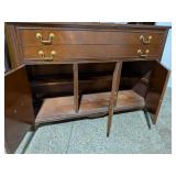 Classic Traditional Mahogany Finish Sideboard Buffet Credenza
