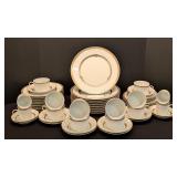 LL - Christofle Ruban Porcelain Dinnerware Set, 40 Pieces, Gold Trim