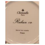 LL - Christofle Ruban Porcelain Dinnerware Set, 40 Pieces, Gold Trim
