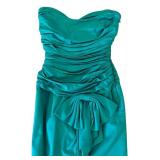 LL - Green De de Christian Dior Robes Du Soir Strapless Dress with Bow Detail