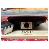 LL - R&F Encaustic Hot Plate 12 x 12 Inch with 3 Metal Cups