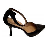 LL - Manolo Blahnik Black Leather D