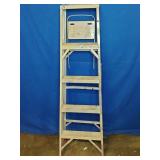 5 Foot Aluminum Step Ladder,