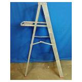 5 Foot Aluminum Step Ladder,