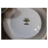 Noritake Gardena 3056 Fine China Dinnerware Set with Floral Pattern