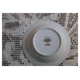 Noritake Gardena 3056 Fine China Dinnerware Set with Floral Pattern