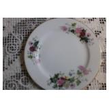 Noritake Gardena 3056 Fine China Dinnerware Set with Floral Pattern