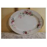 Noritake Gardena 3056 Fine China Dinnerware Set with Floral Pattern