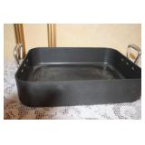 Set of 4 Nonstick Cookware Pieces - 2 Fry Pans, SautÃ© Pan with Lid, and Roasting Pan