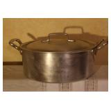 Aluminum Stock Pot with Lid, Wooden Fish Carving Board, and Vintage Rope Trivet Set