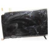 Vizio D32F-F1 32-Inch Smart TV and Toshiba AM/FM Stereo Cassette Player