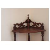 Decorative 4-Tier Wooden Corner Shelf with Ornate Spindles