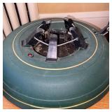 Heavy Duty Green Plastic Christmas Tree Stand with Lever Lock